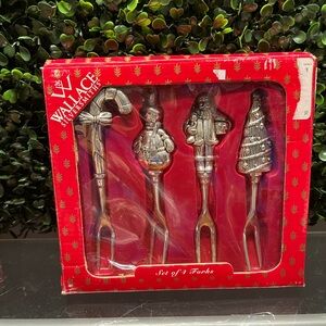 Wallace Silversmiths Festive Silver Fork Set